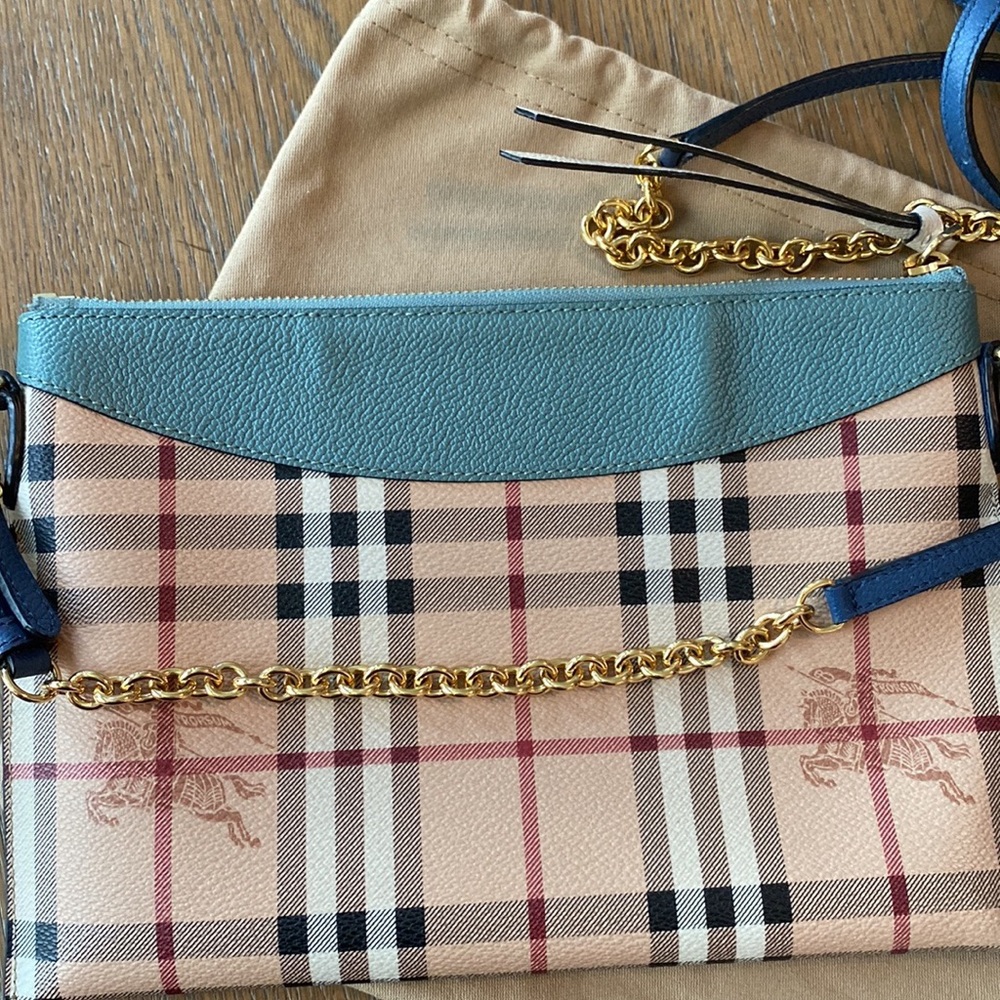 Burberry Crossbody Bag - Picture 4 of 10
